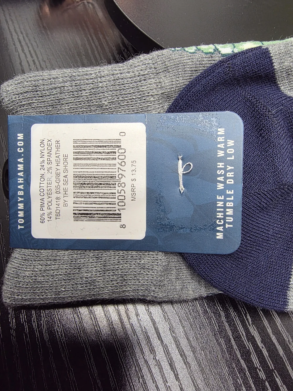 Men's Gray Shell-Pattern Cotton Socks with Navy Toe